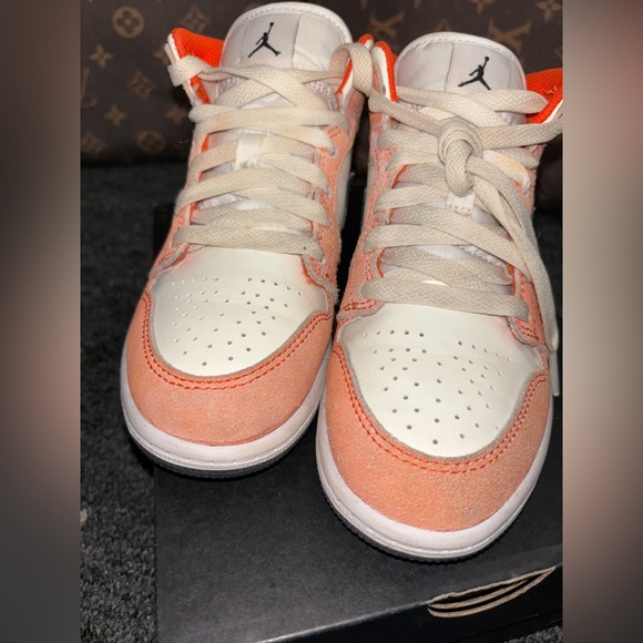 Jordan 1 Mid SE ( PS ) - Picture 2 of 7